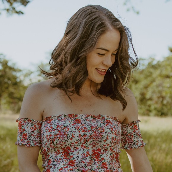 Meet your Posher, Jessica - Picture 1 of 1